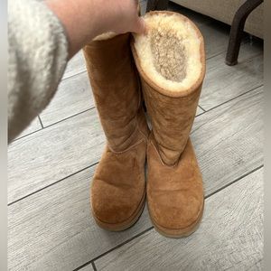 Women’s UGG Classic Tall II Boot- Chestnut Size 8